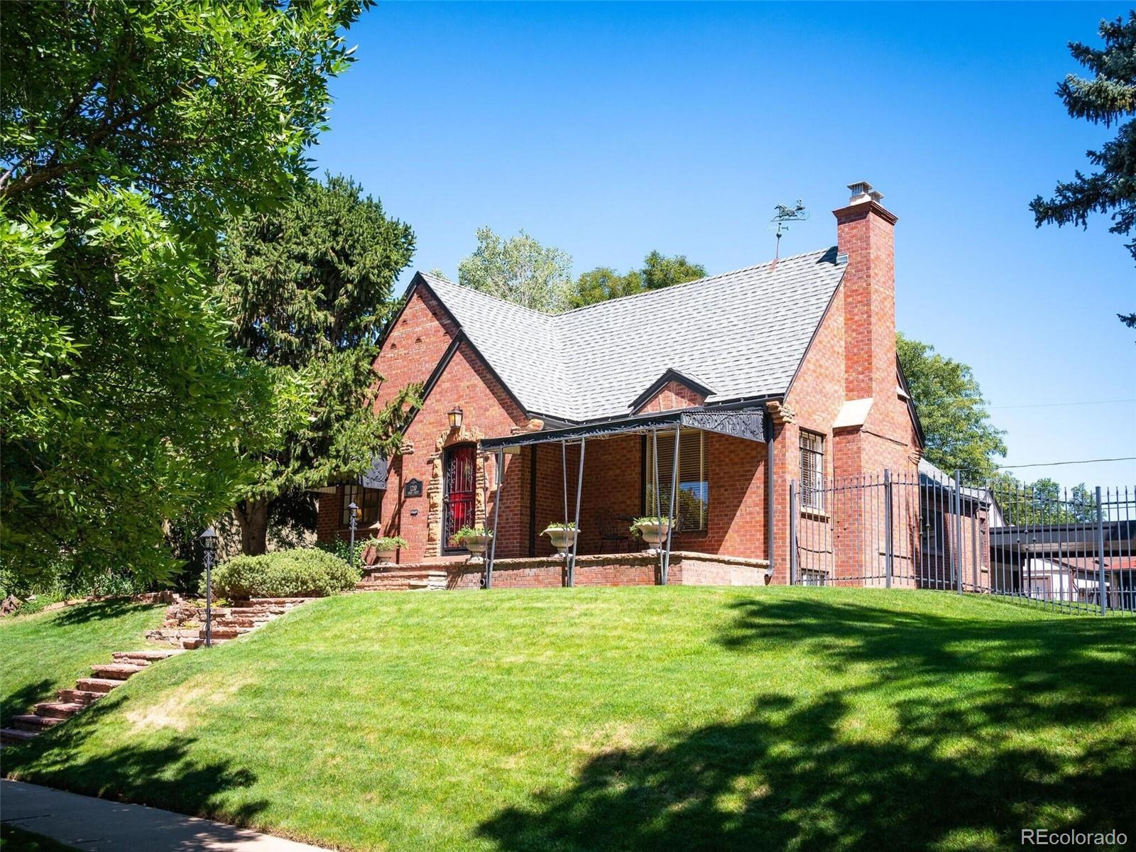 1210 Grape Street