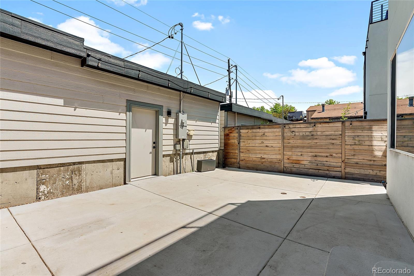 3632 Lipan Street