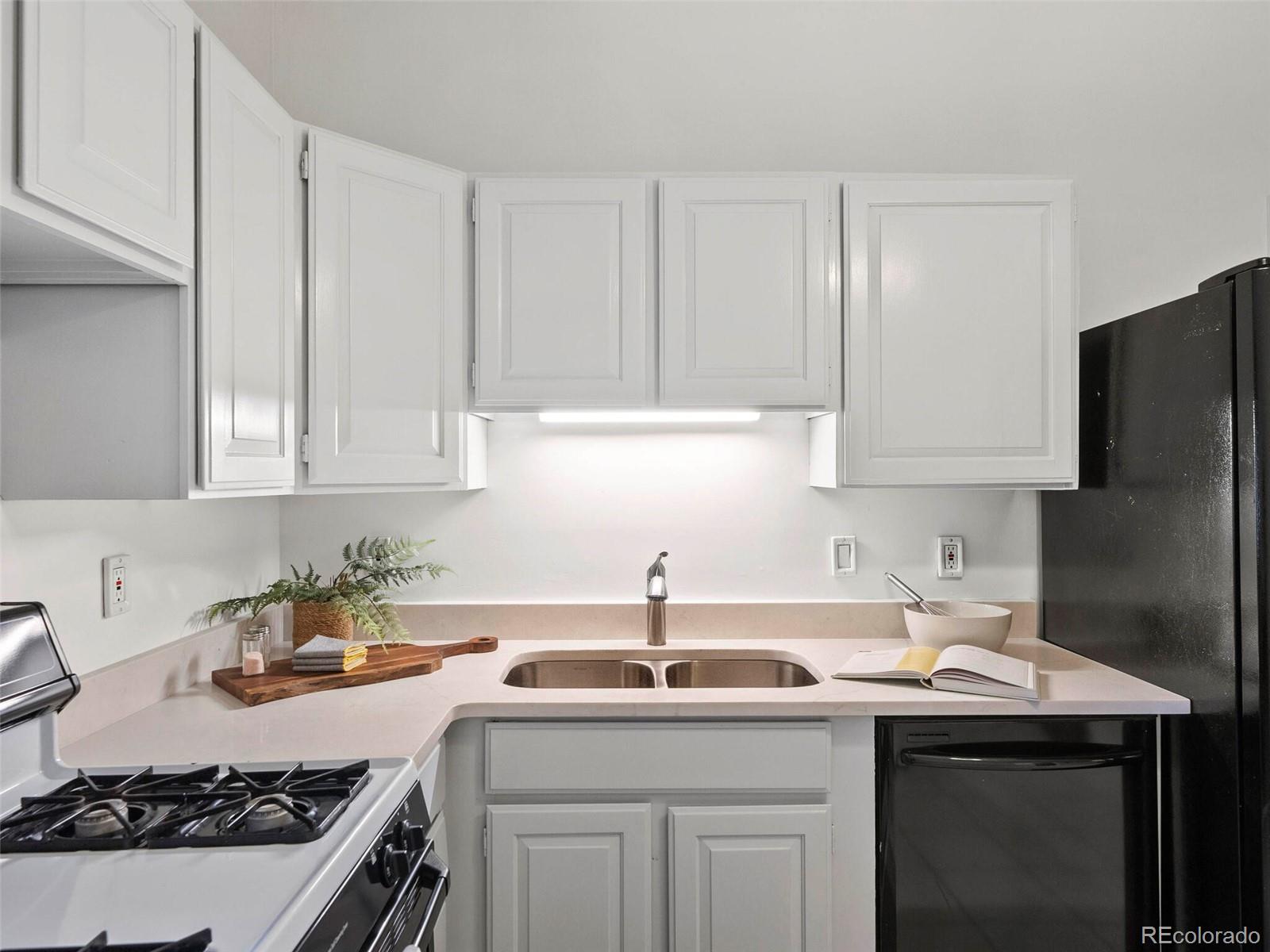 1215 N Emerson Street Unit: A