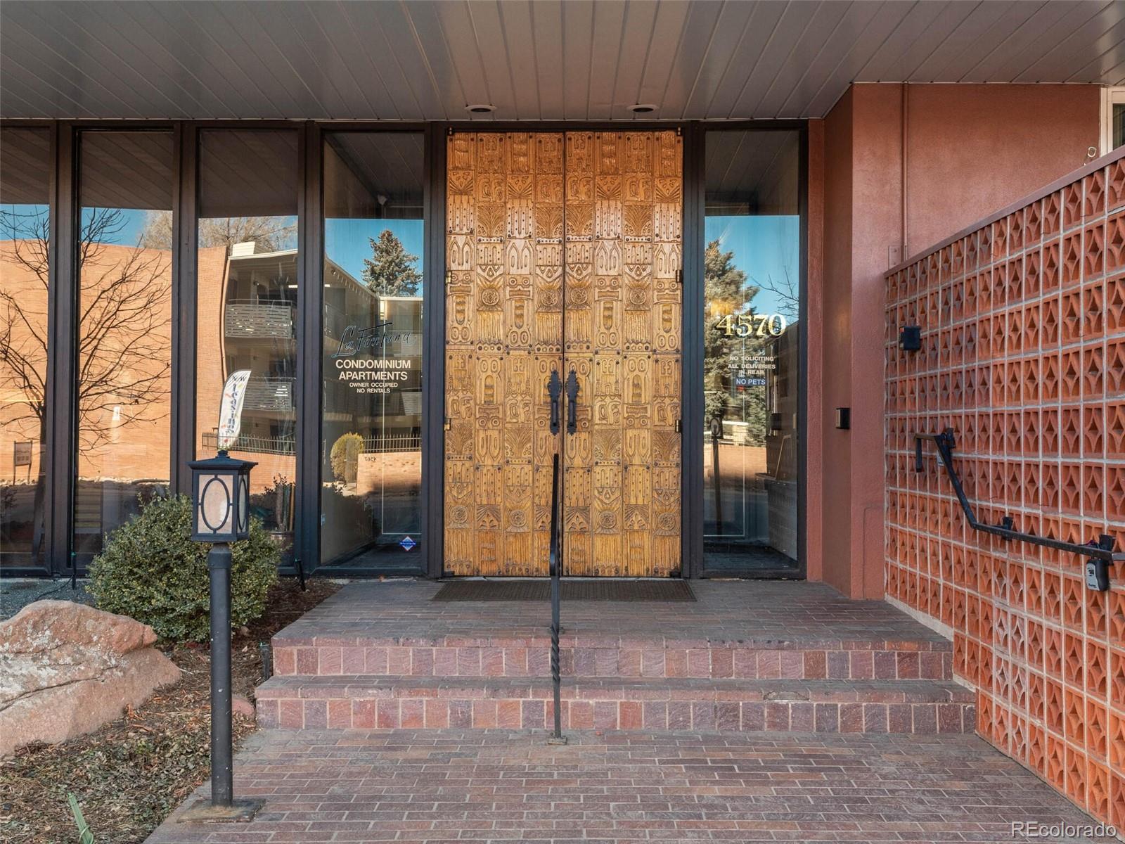 4570 E Yale Avenue Unit: 406