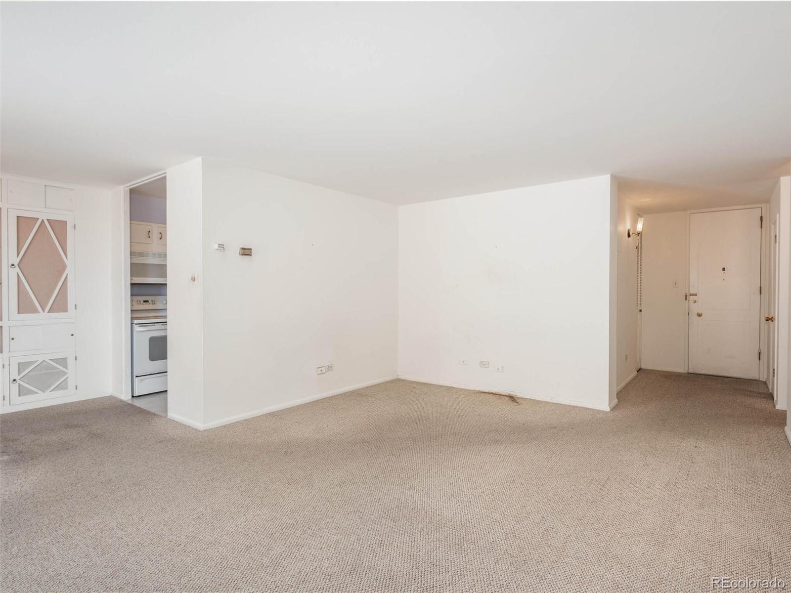4570 E Yale Avenue Unit: 406
