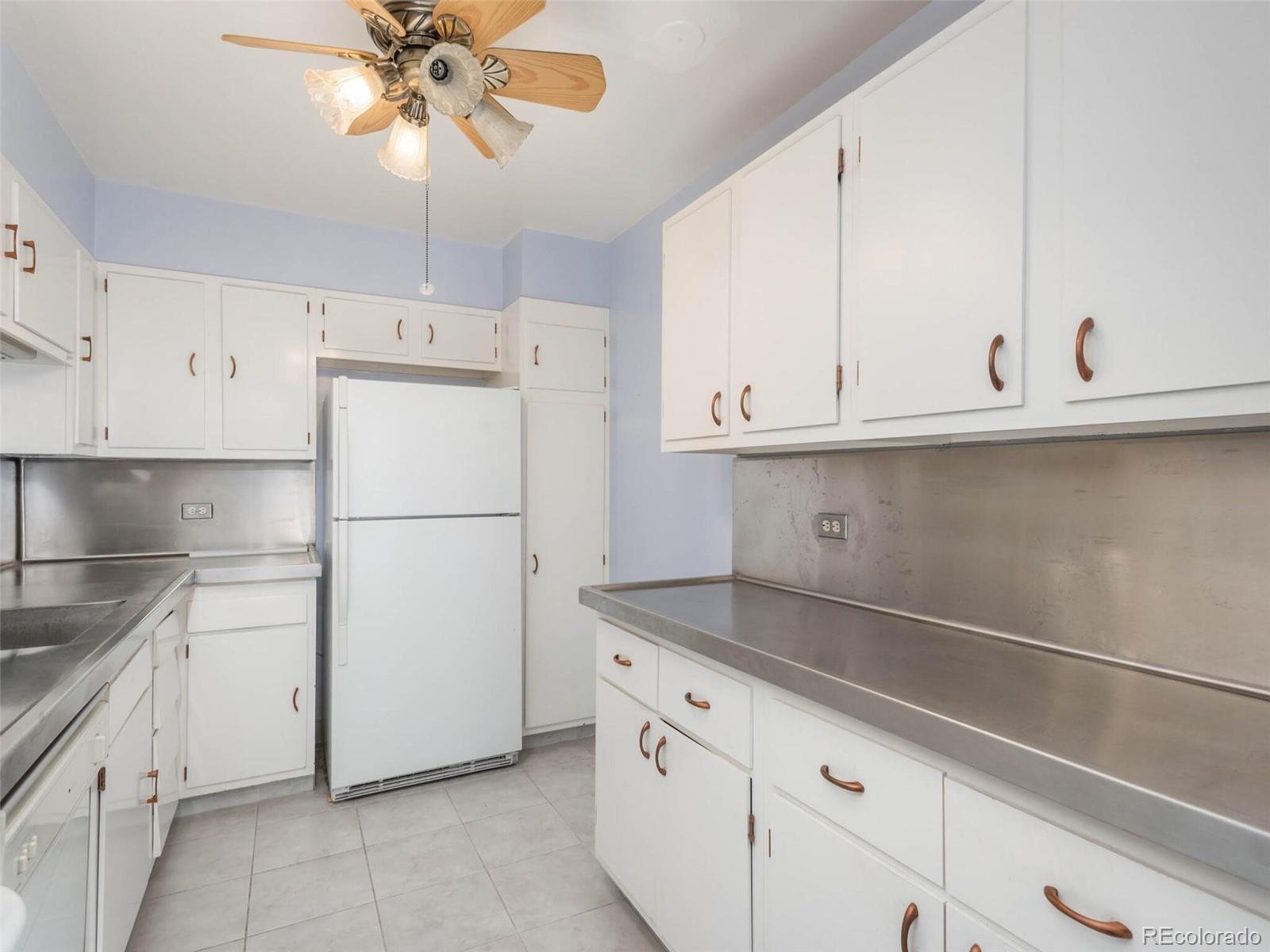 4570 E Yale Avenue Unit: 406