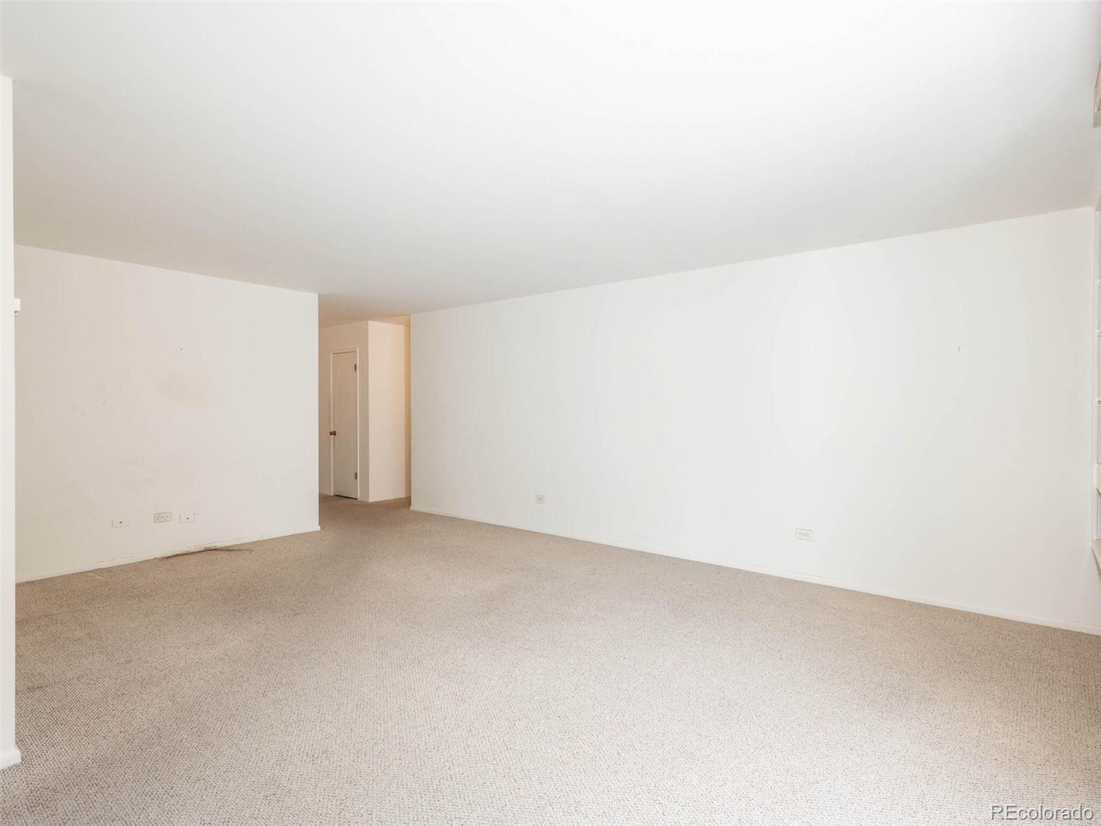 4570 E Yale Avenue Unit: 406