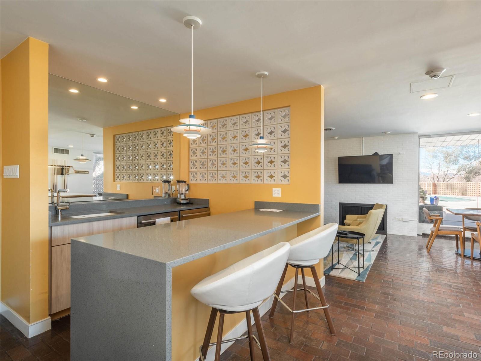 4570 E Yale Avenue Unit: 406