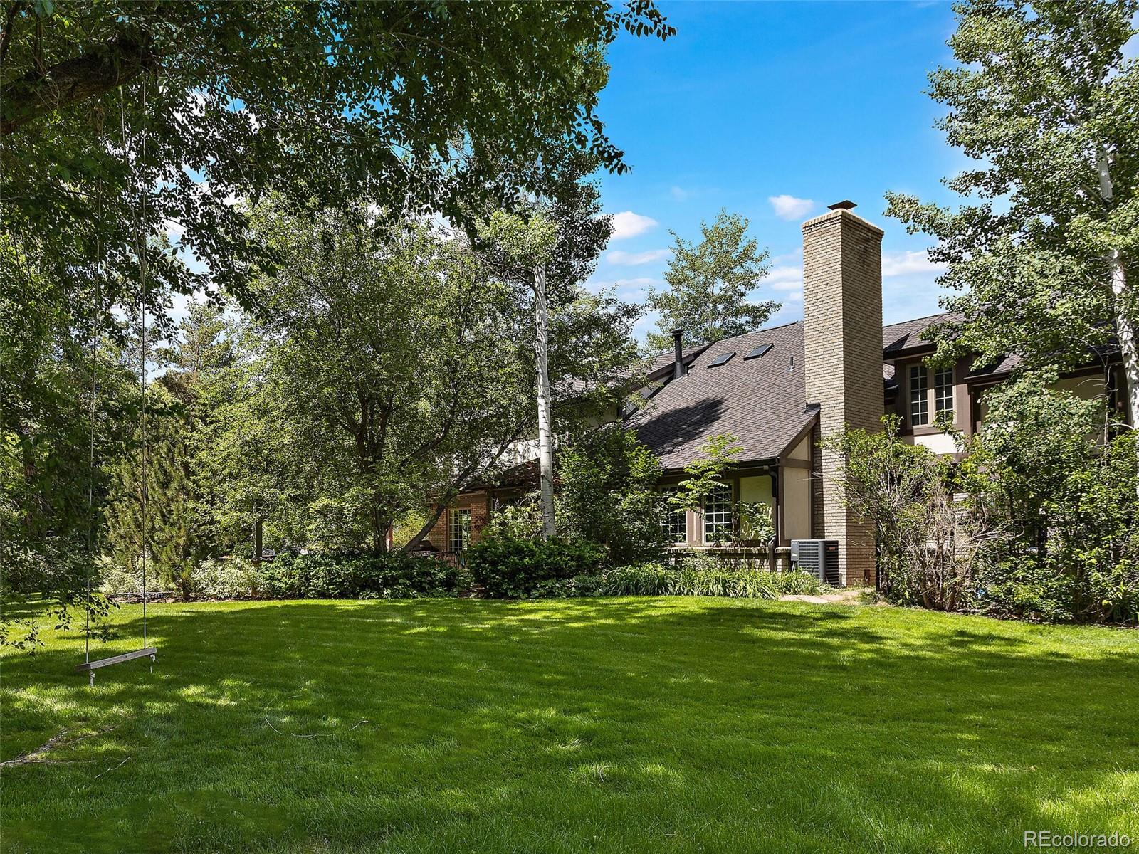 2250 Green Oaks Lane