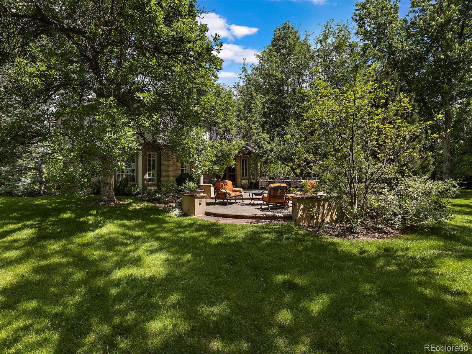 2250 Green Oaks Lane