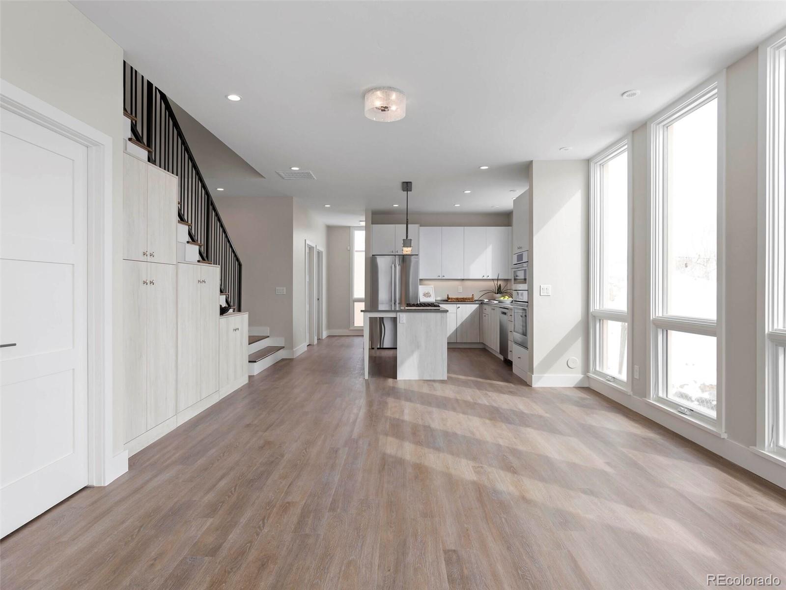 1912 S Huron Street