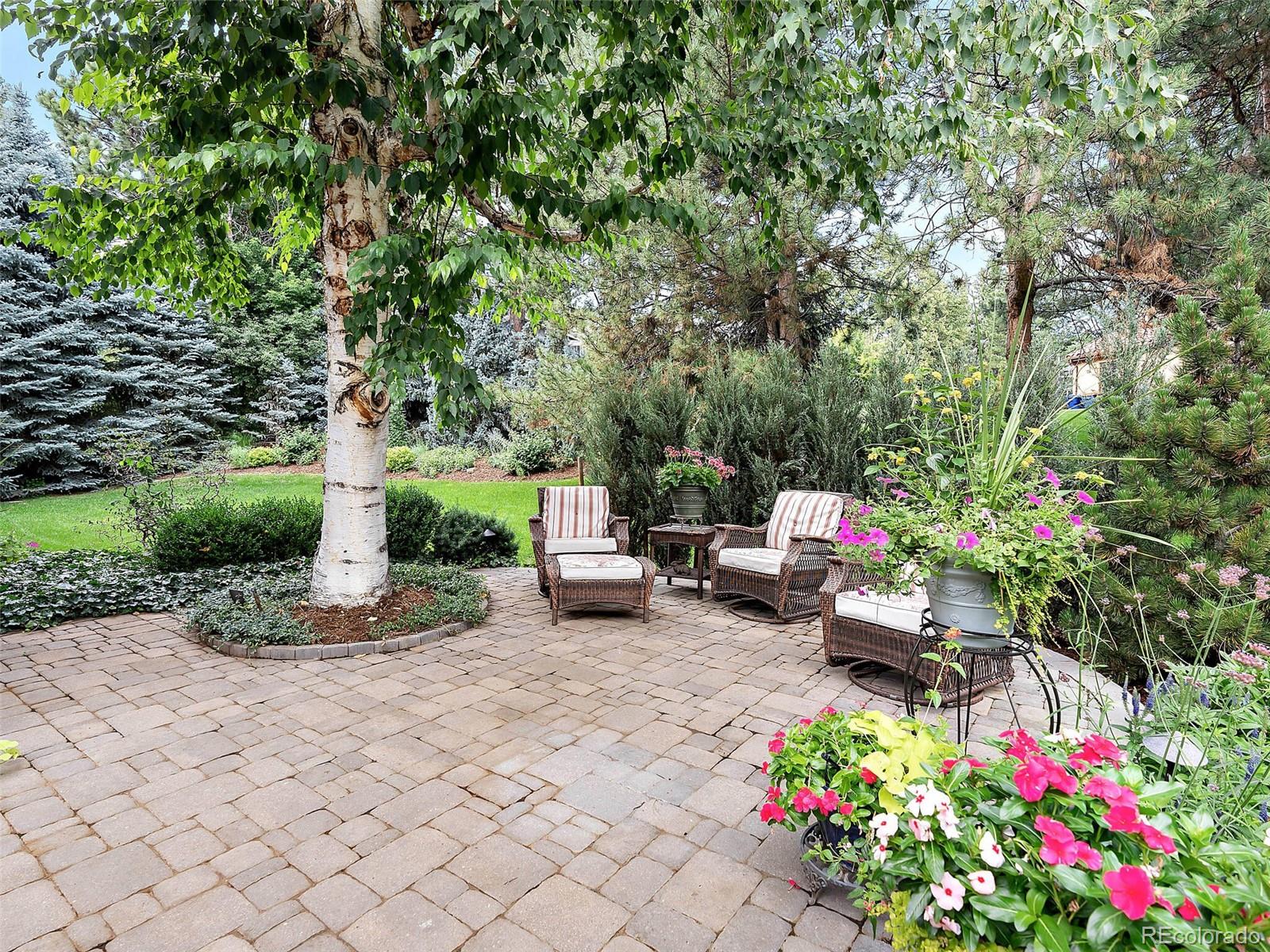 5750 Green Oaks Drive