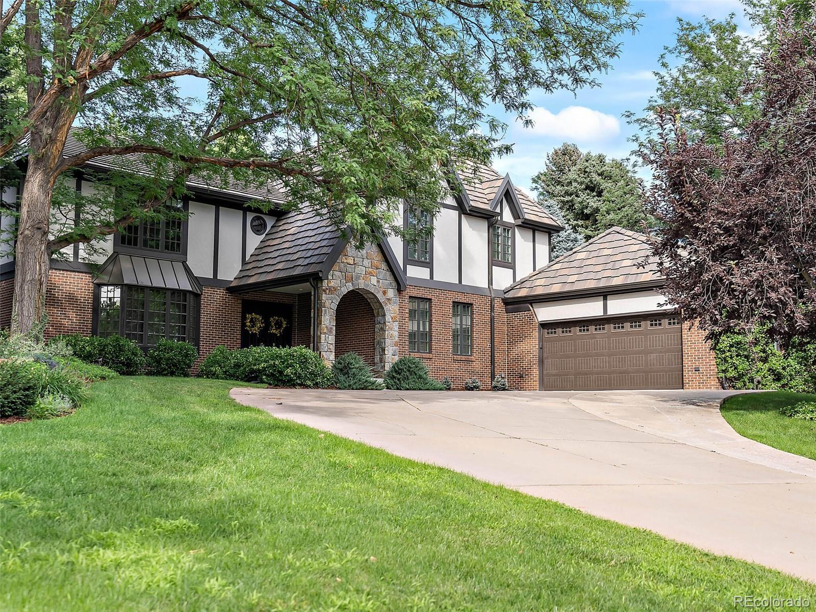 5750 Green Oaks Drive