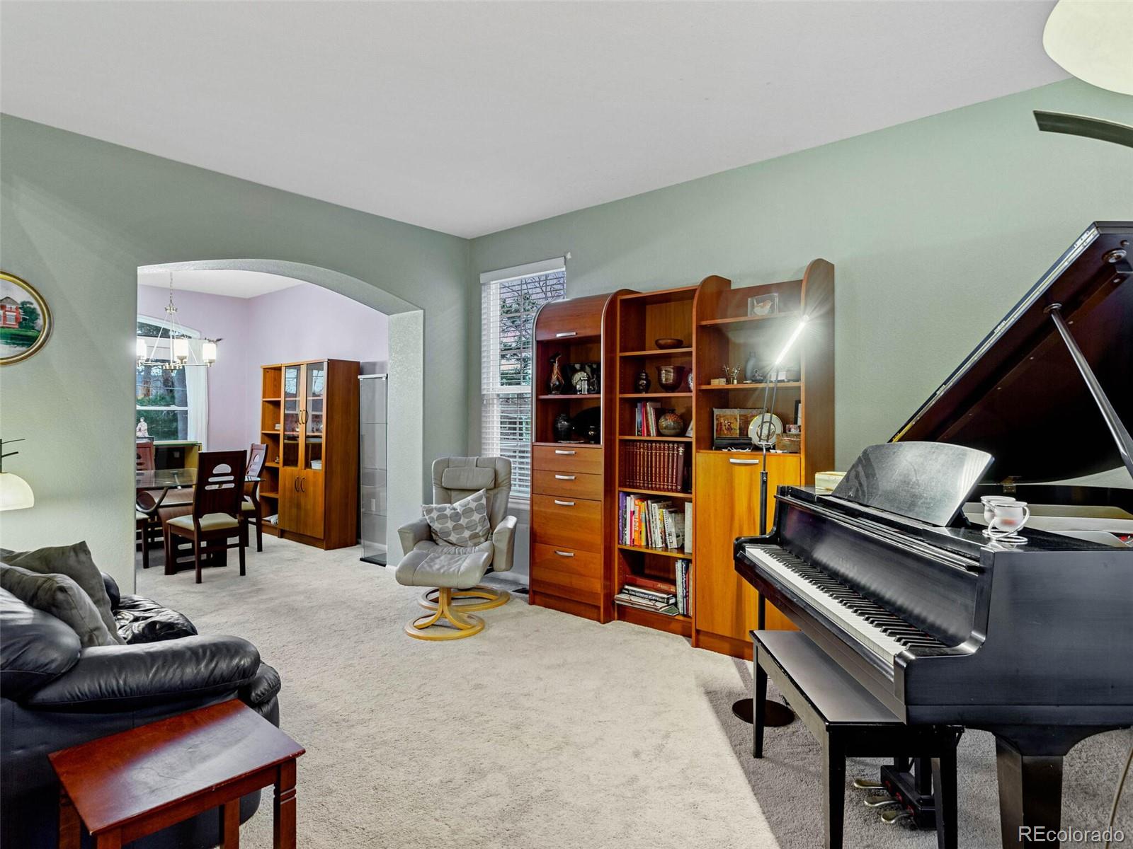 8226 Gray Court
