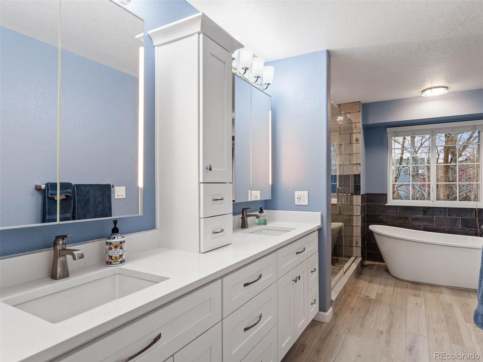 8226 Gray Court