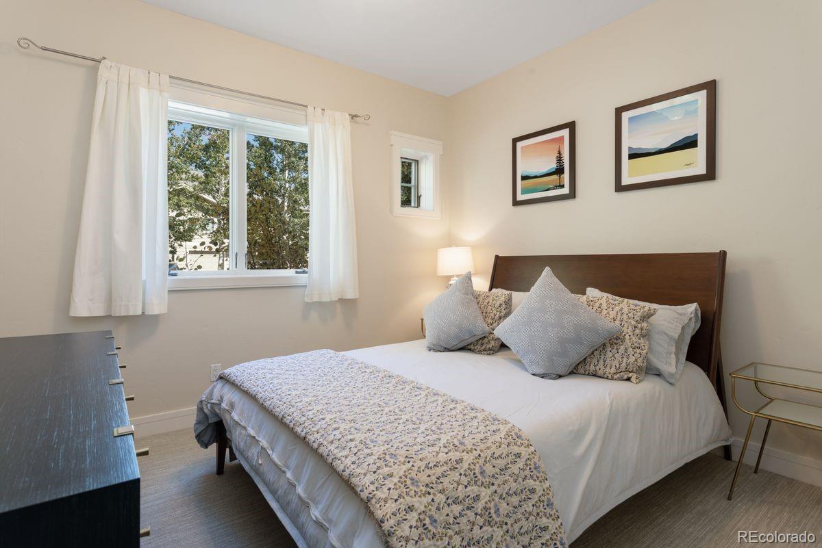 119 Elk Lane