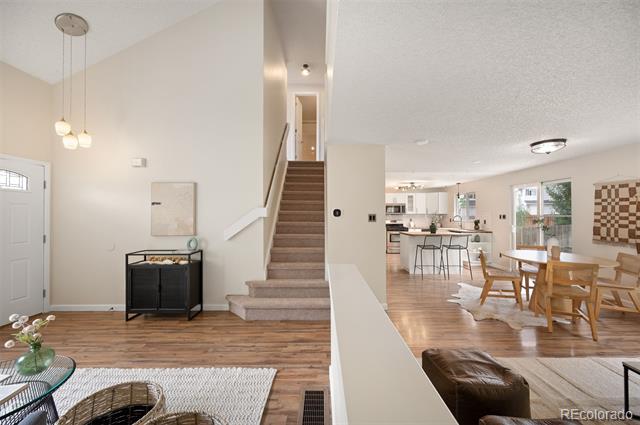 12907 Hudson Street