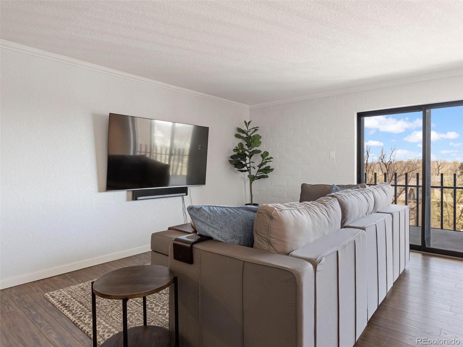 460 S Marion Parkway Unit: 656
