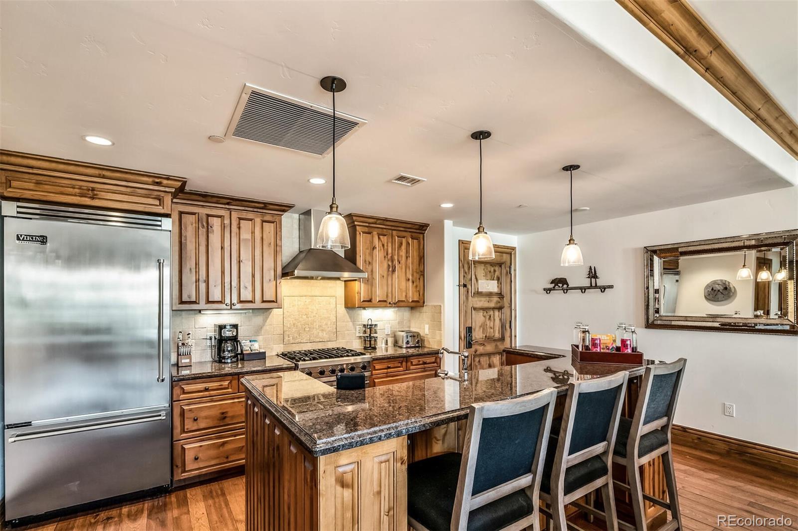 675 Lionshead Place Unit: 422