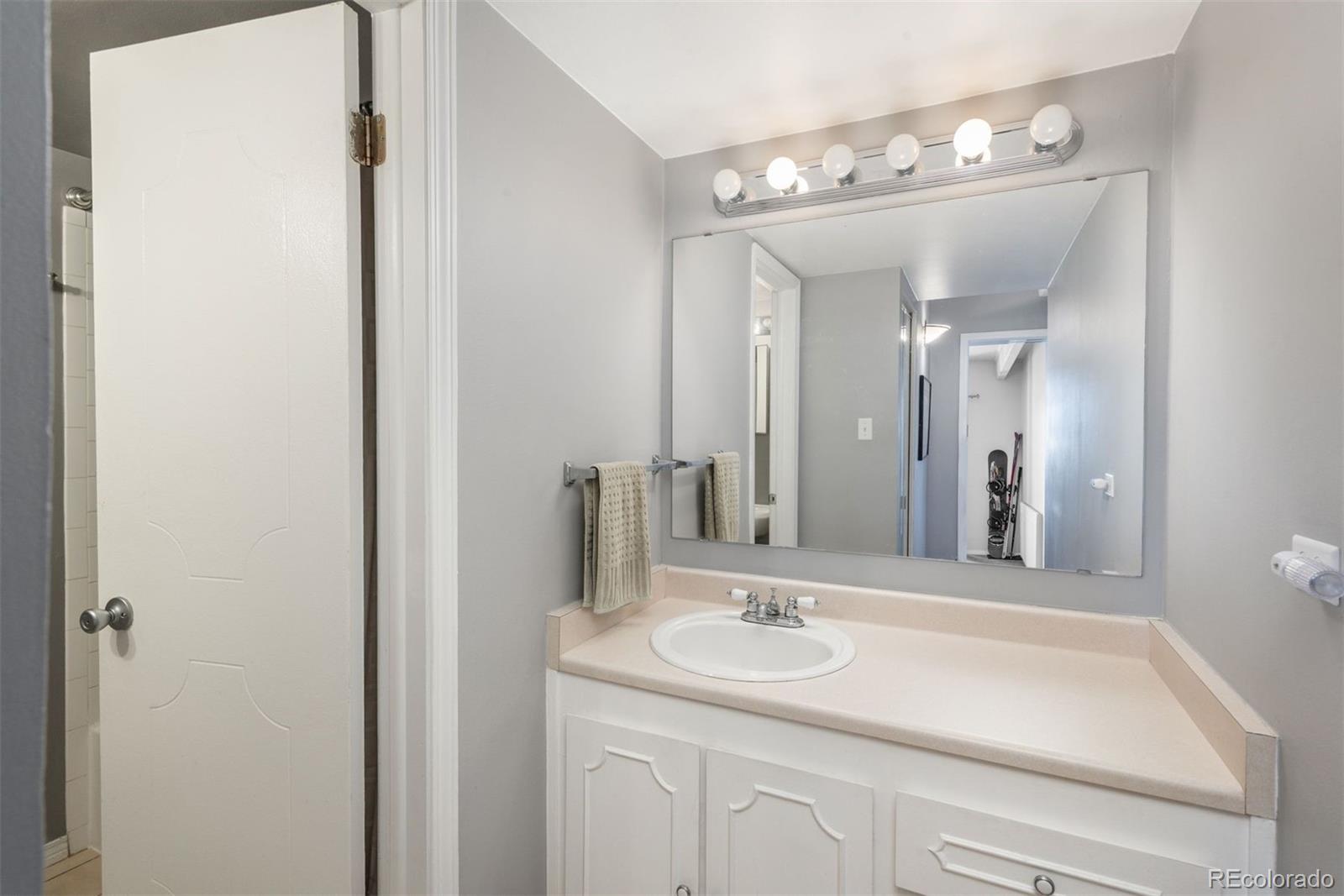 1441 N Humboldt Street Unit: 307