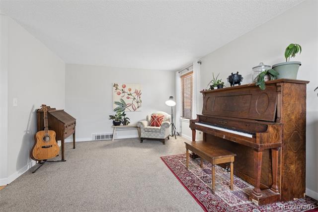 8015 W Calhoun Place