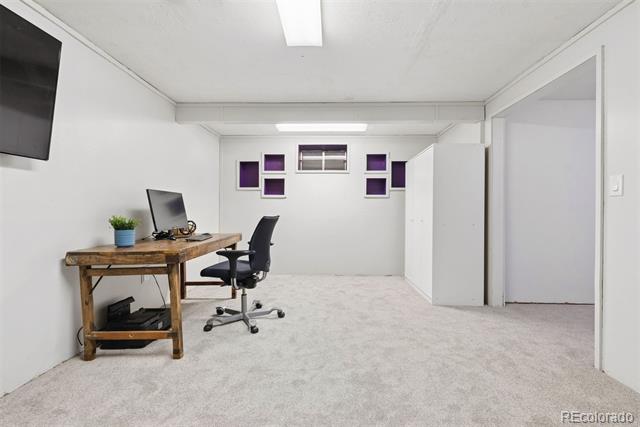 8015 W Calhoun Place