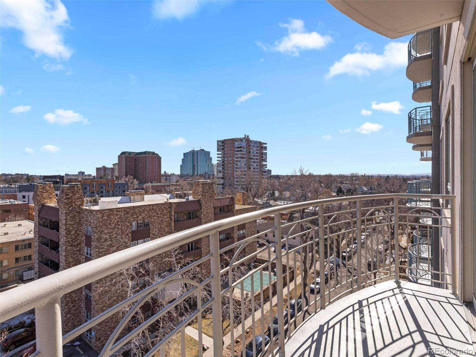 400 E 3rd Avenue Unit: 701