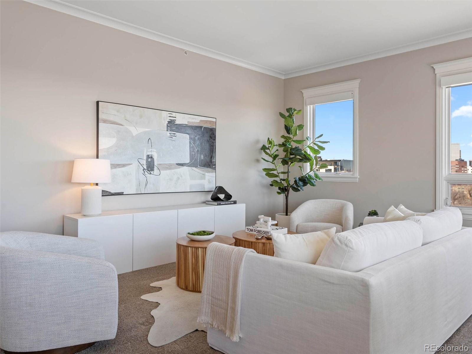 400 E 3rd Avenue Unit: 701