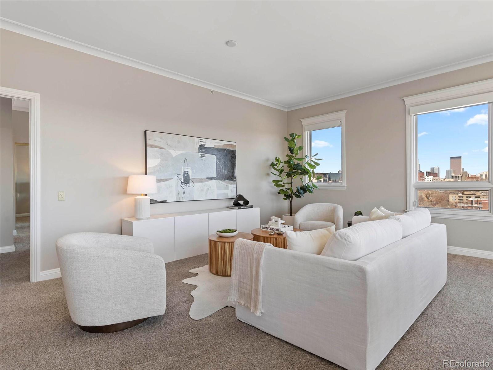 400 E 3rd Avenue Unit: 701