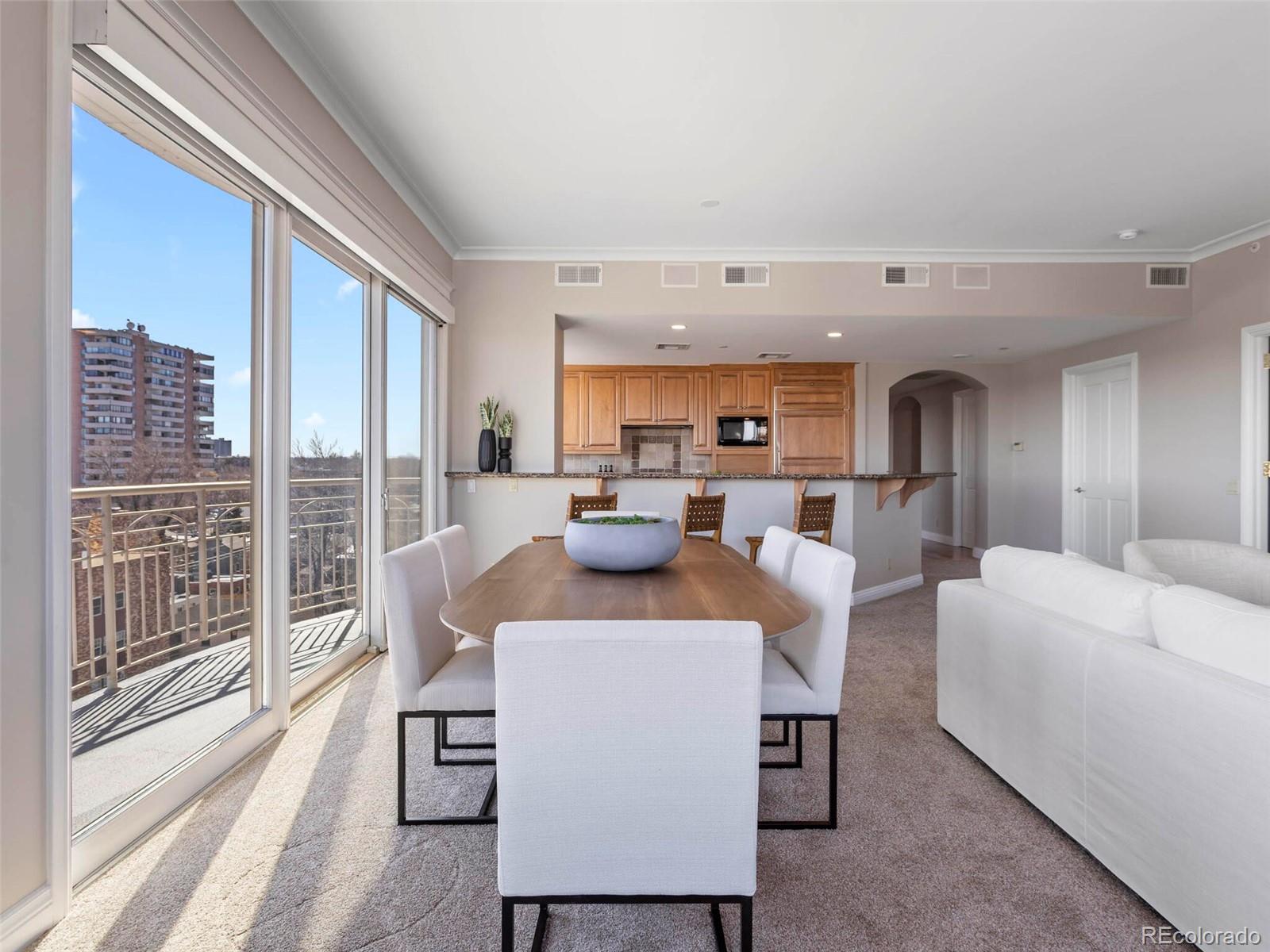 400 E 3rd Avenue Unit: 701