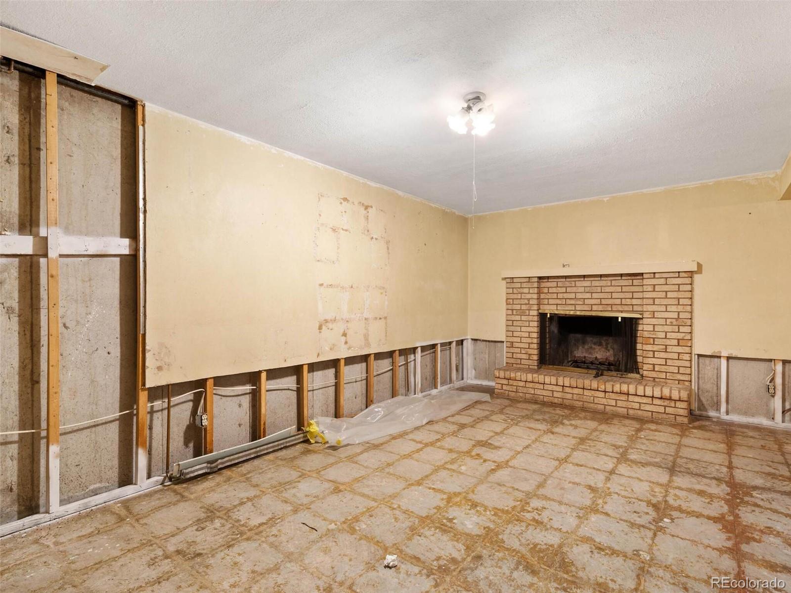 5267 S Mabre Court