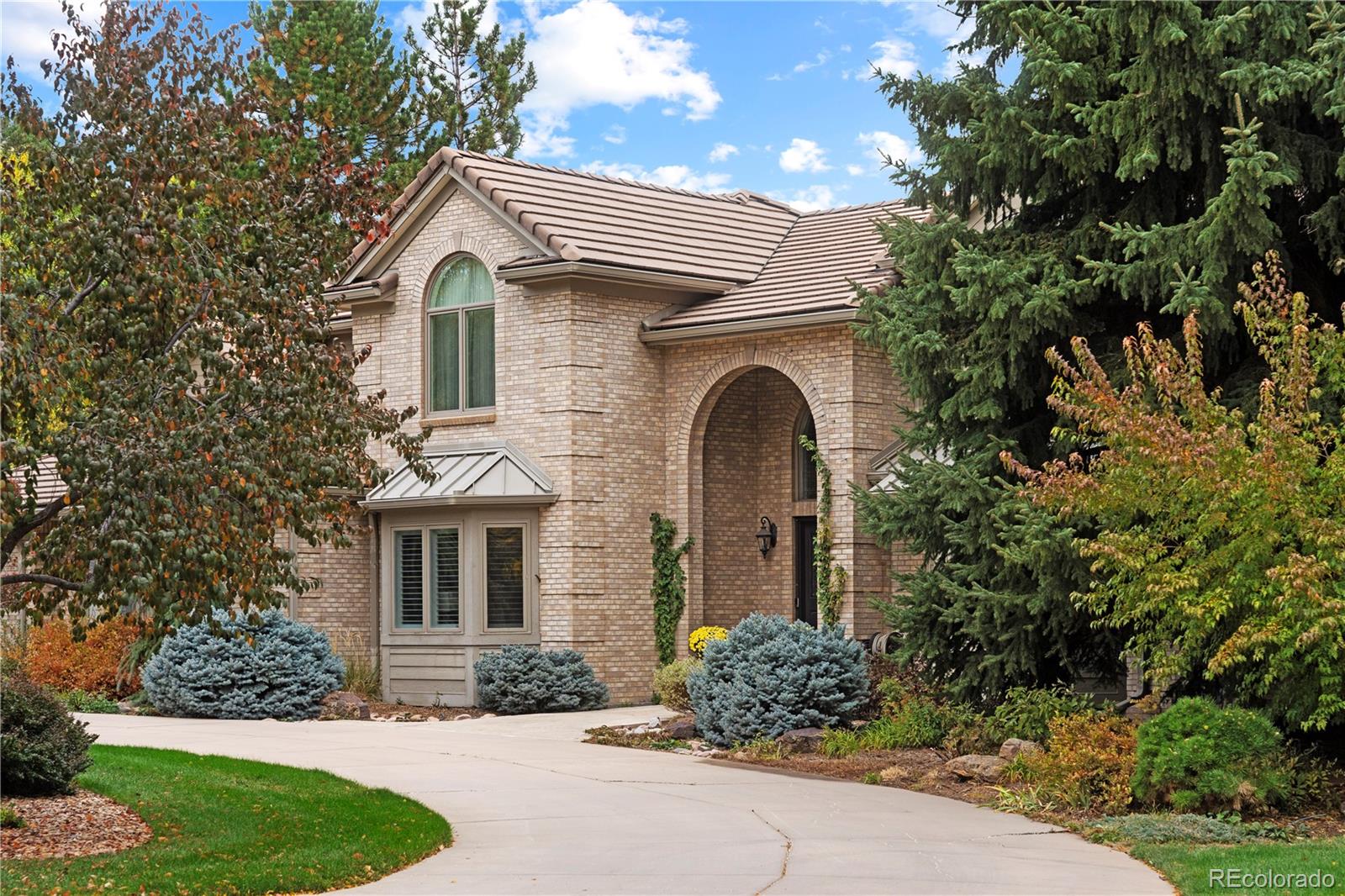 5320 S Race Court