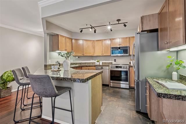 1625 Larimer Street Unit: 1208