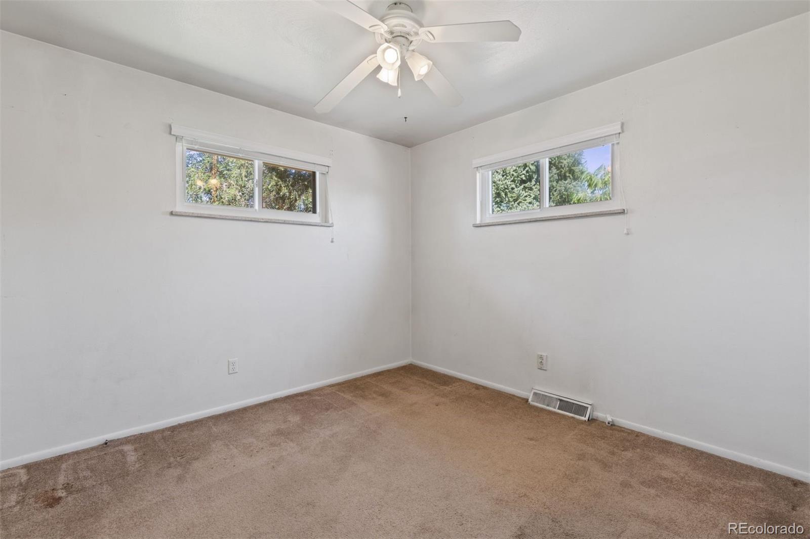 5371 King Court