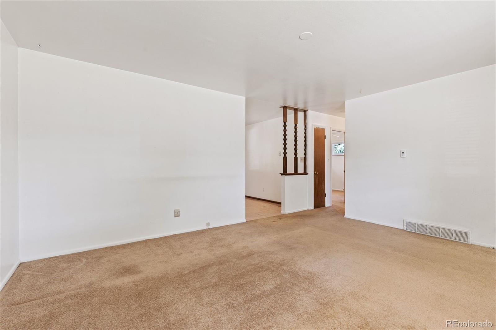 5371 King Court