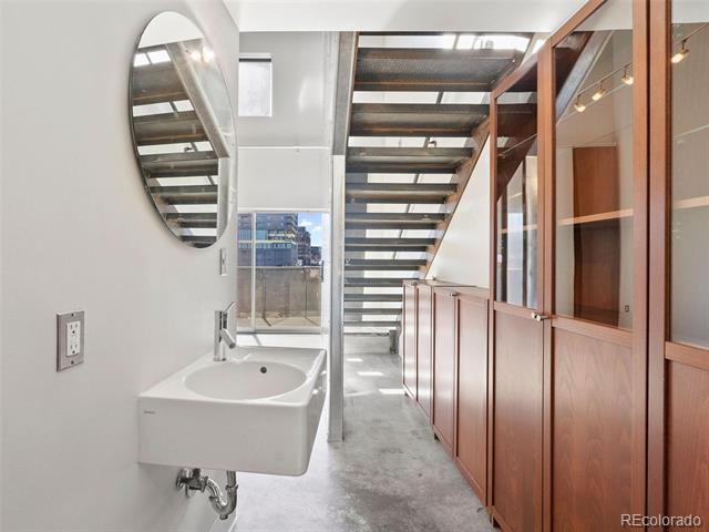 3457 Ringsby Court Unit: 341