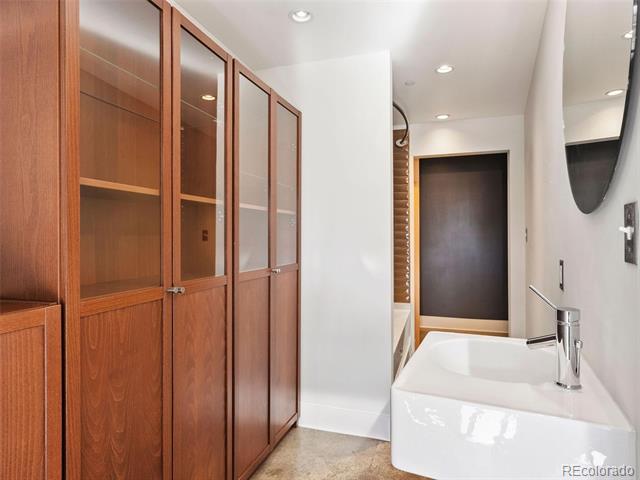 3457 Ringsby Court Unit: 341