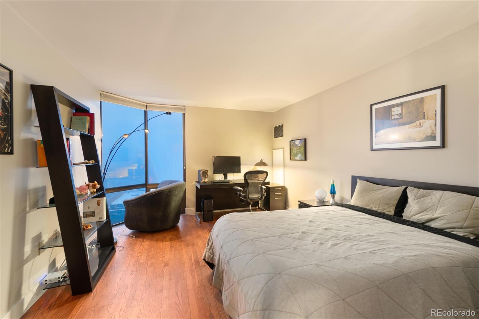 1625 Larimer Street Unit: 2007