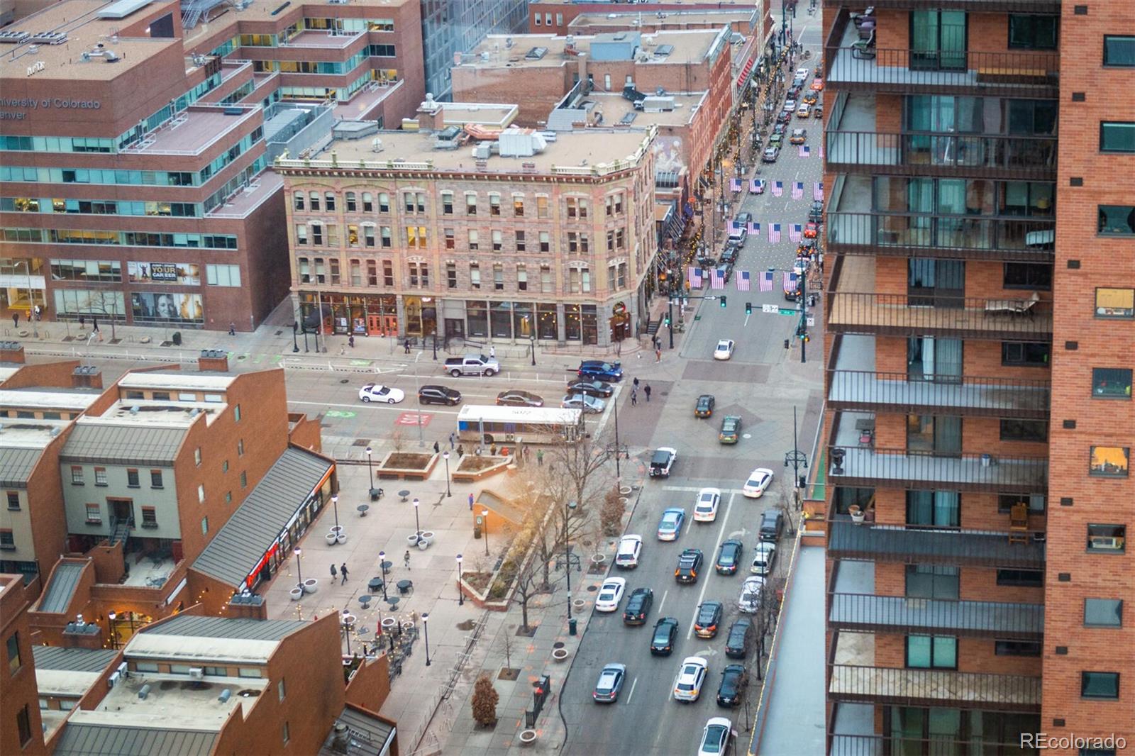1625 Larimer Street Unit: 2007