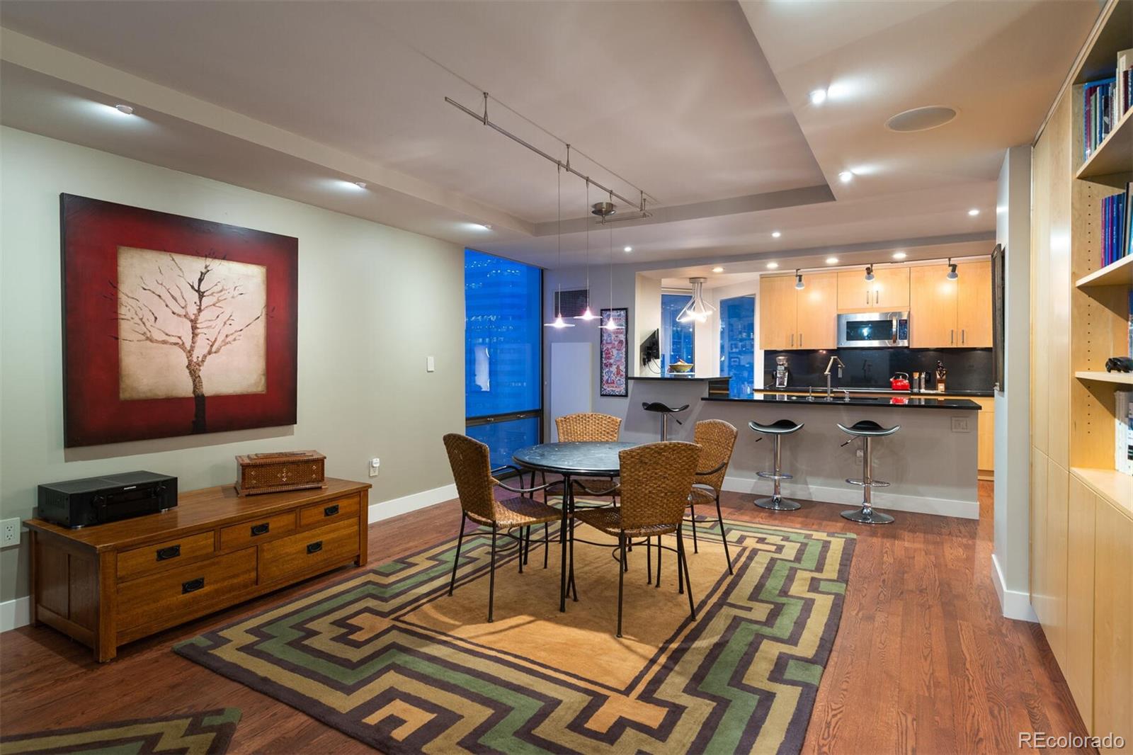 1625 Larimer Street Unit: 2007