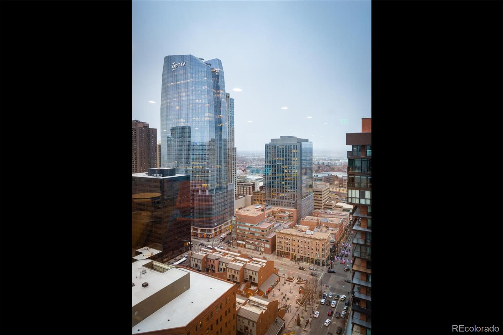 1625 Larimer Street Unit: 2007