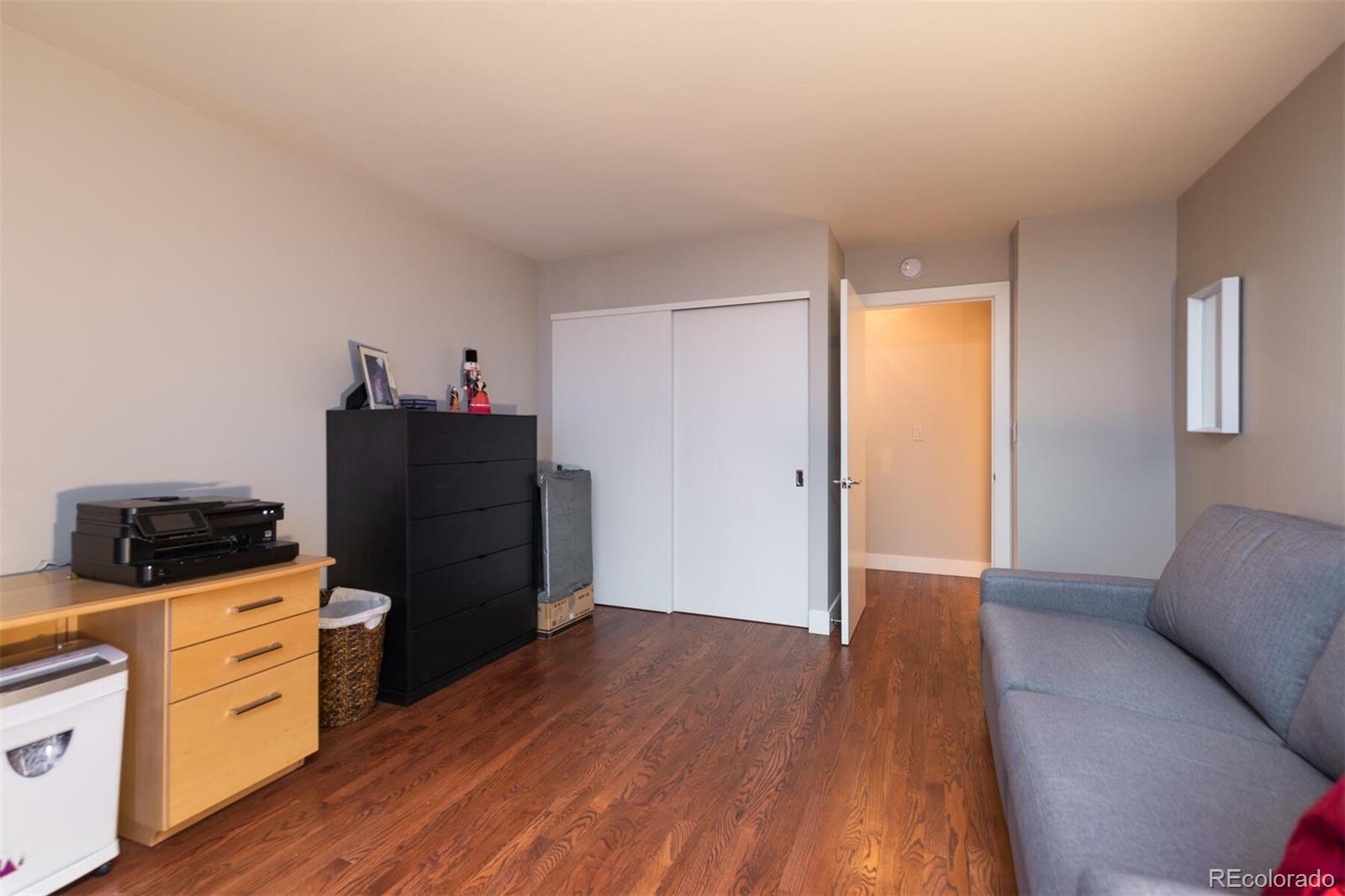 1625 Larimer Street Unit: 2007