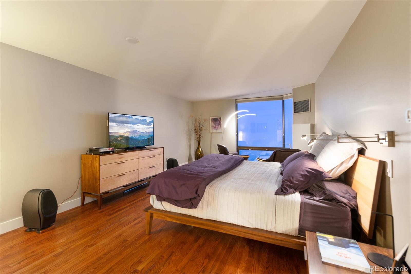 1625 Larimer Street Unit: 2007