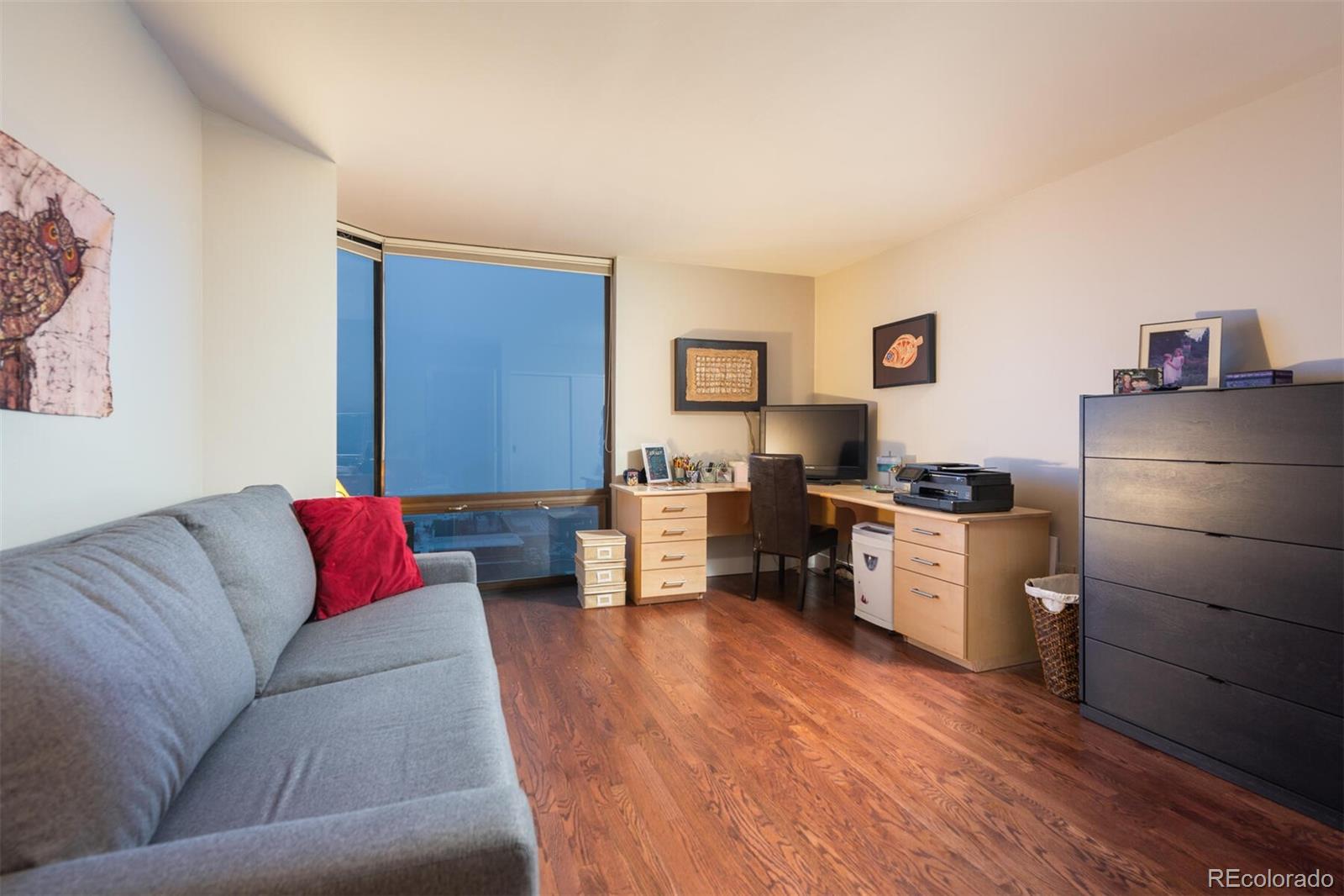 1625 Larimer Street Unit: 2007