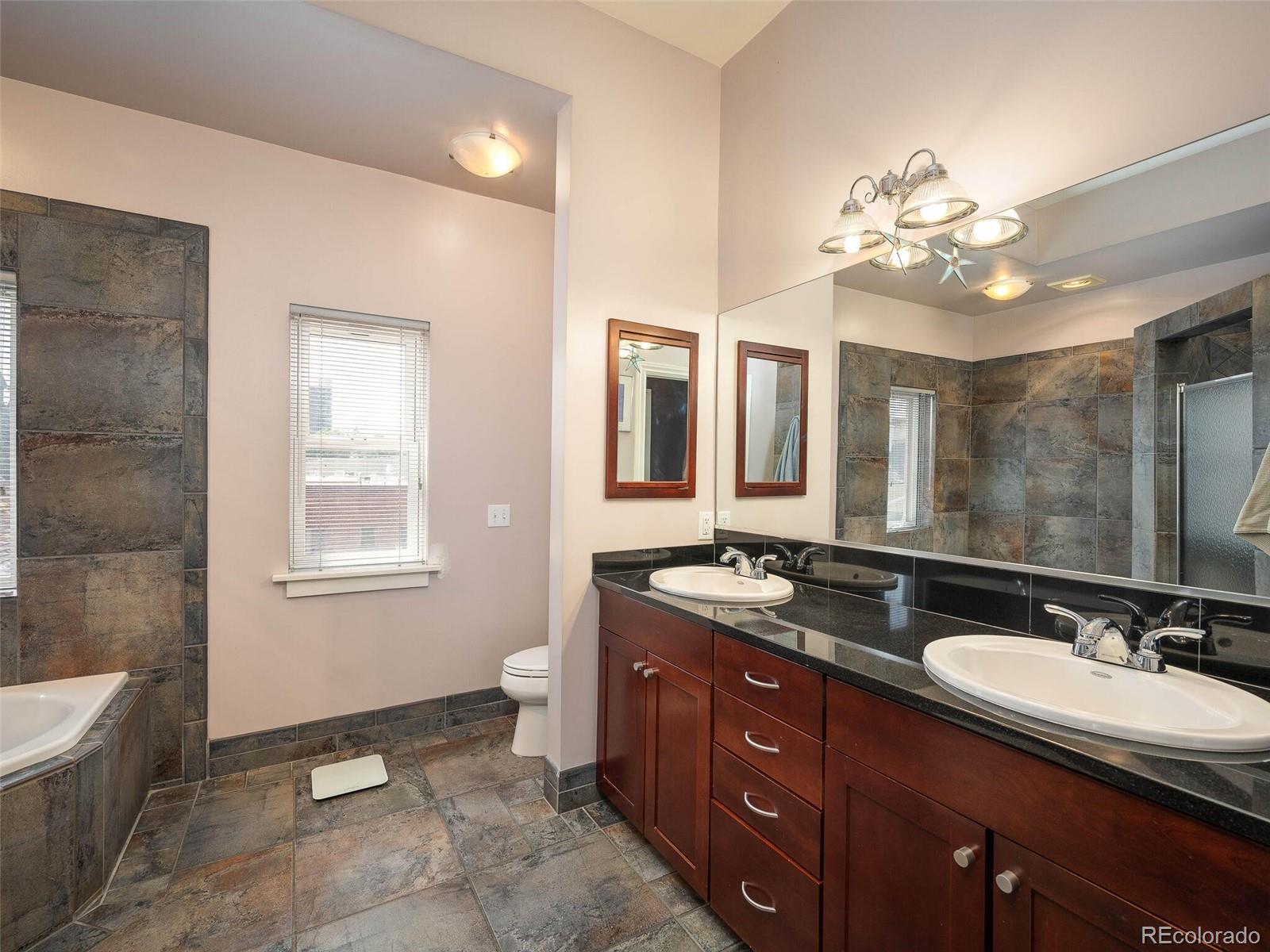 1352 N Pennsylvania Street Unit: 4