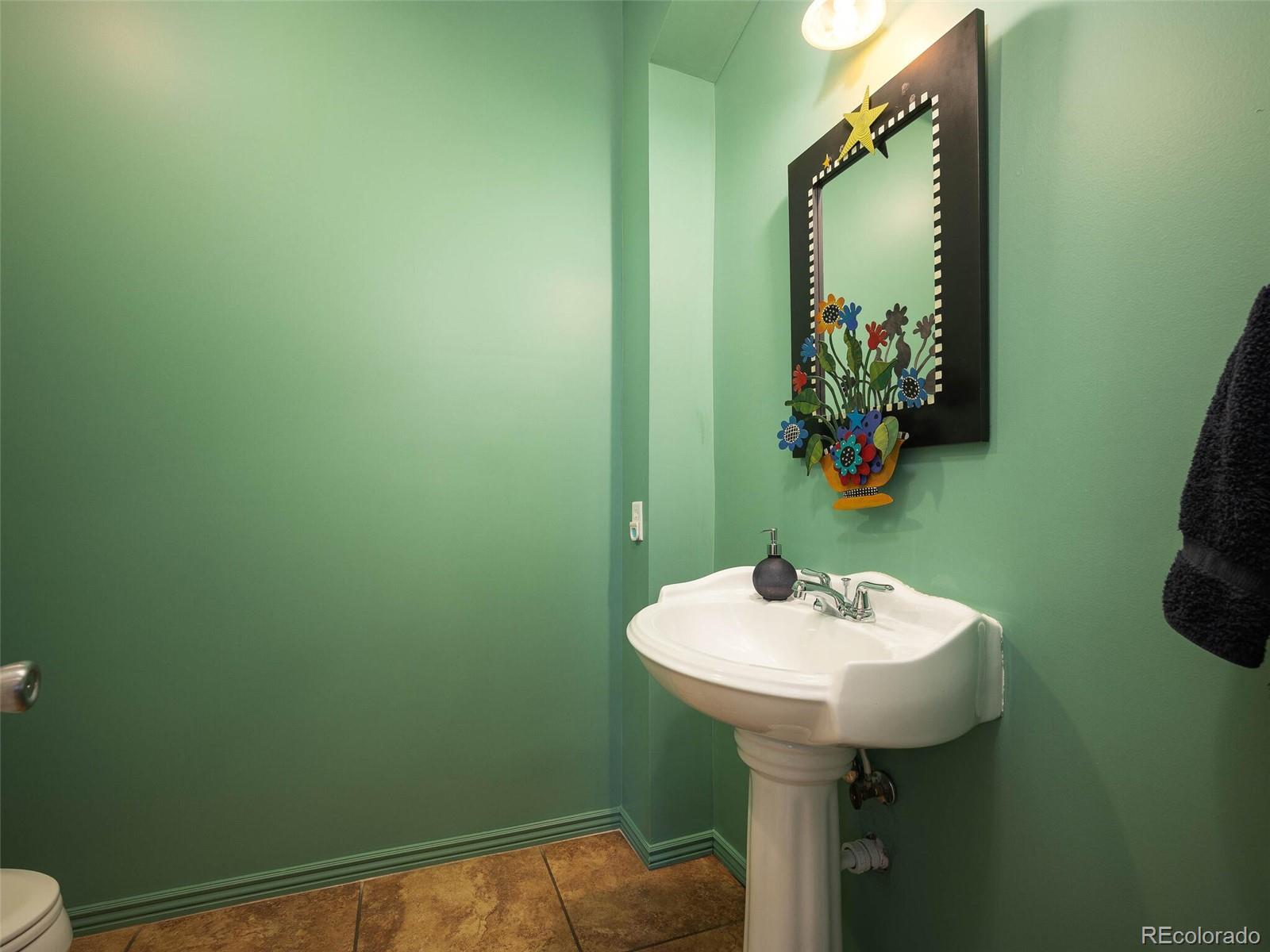 1352 N Pennsylvania Street Unit: 4