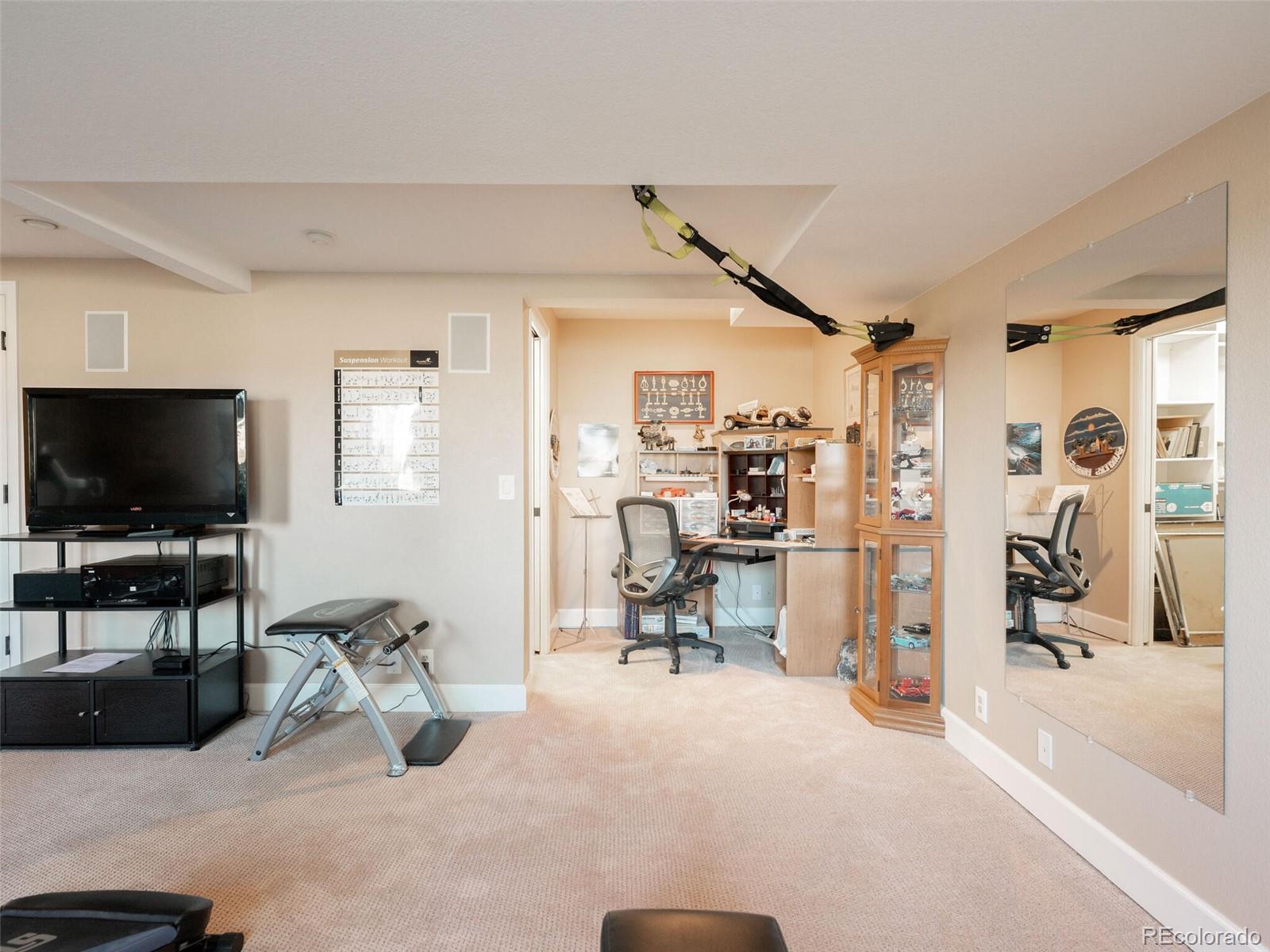 9002 Kenwood Court