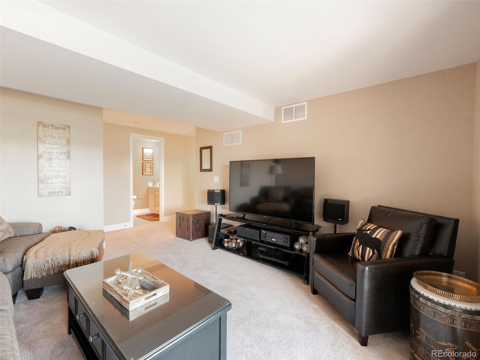 9002 Kenwood Court