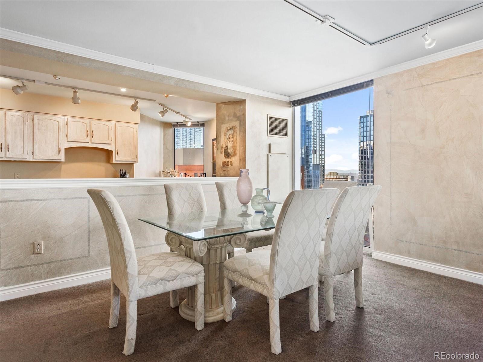 1625 Larimer Street Unit: 1601
