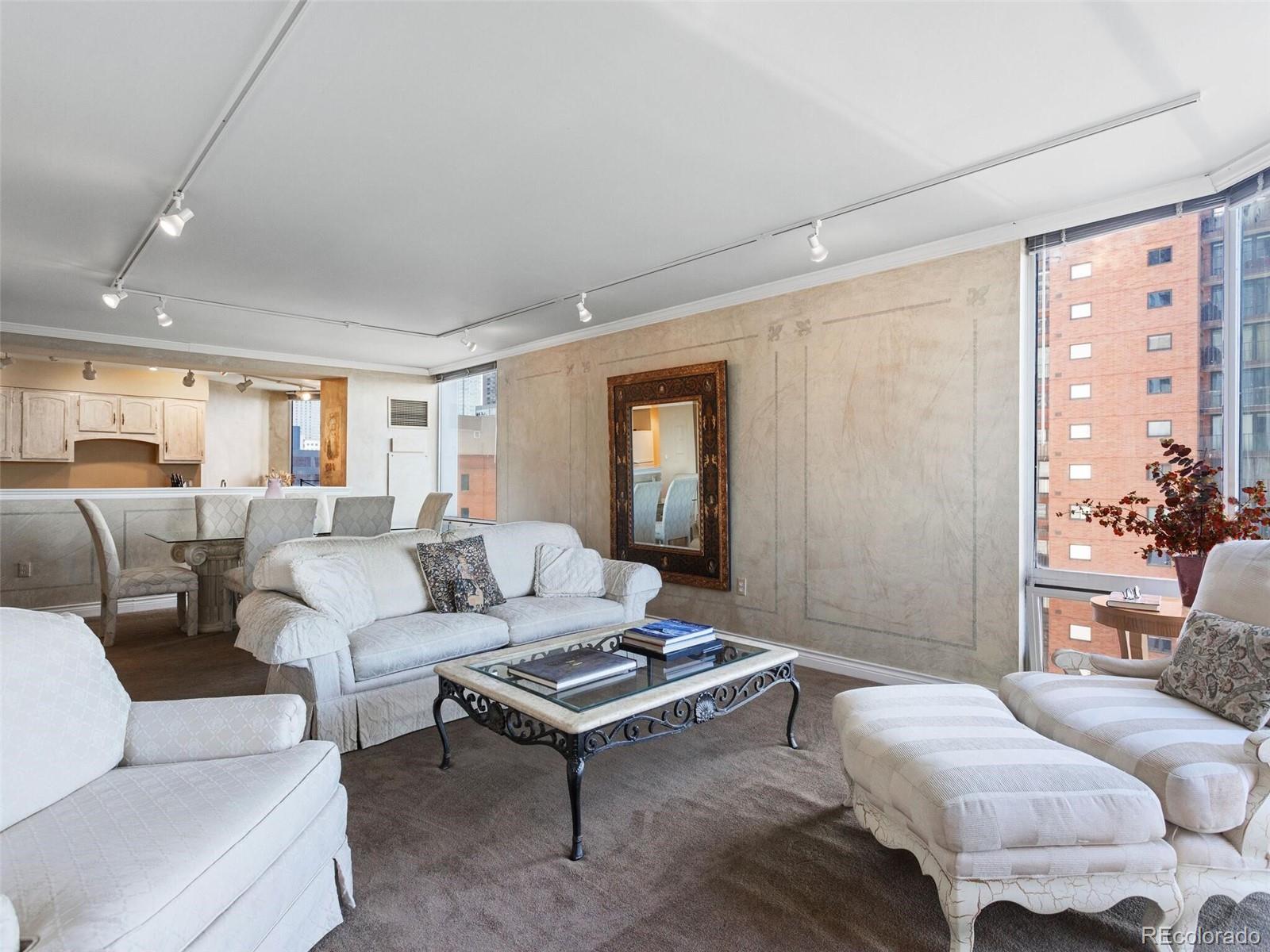 1625 Larimer Street Unit: 1601