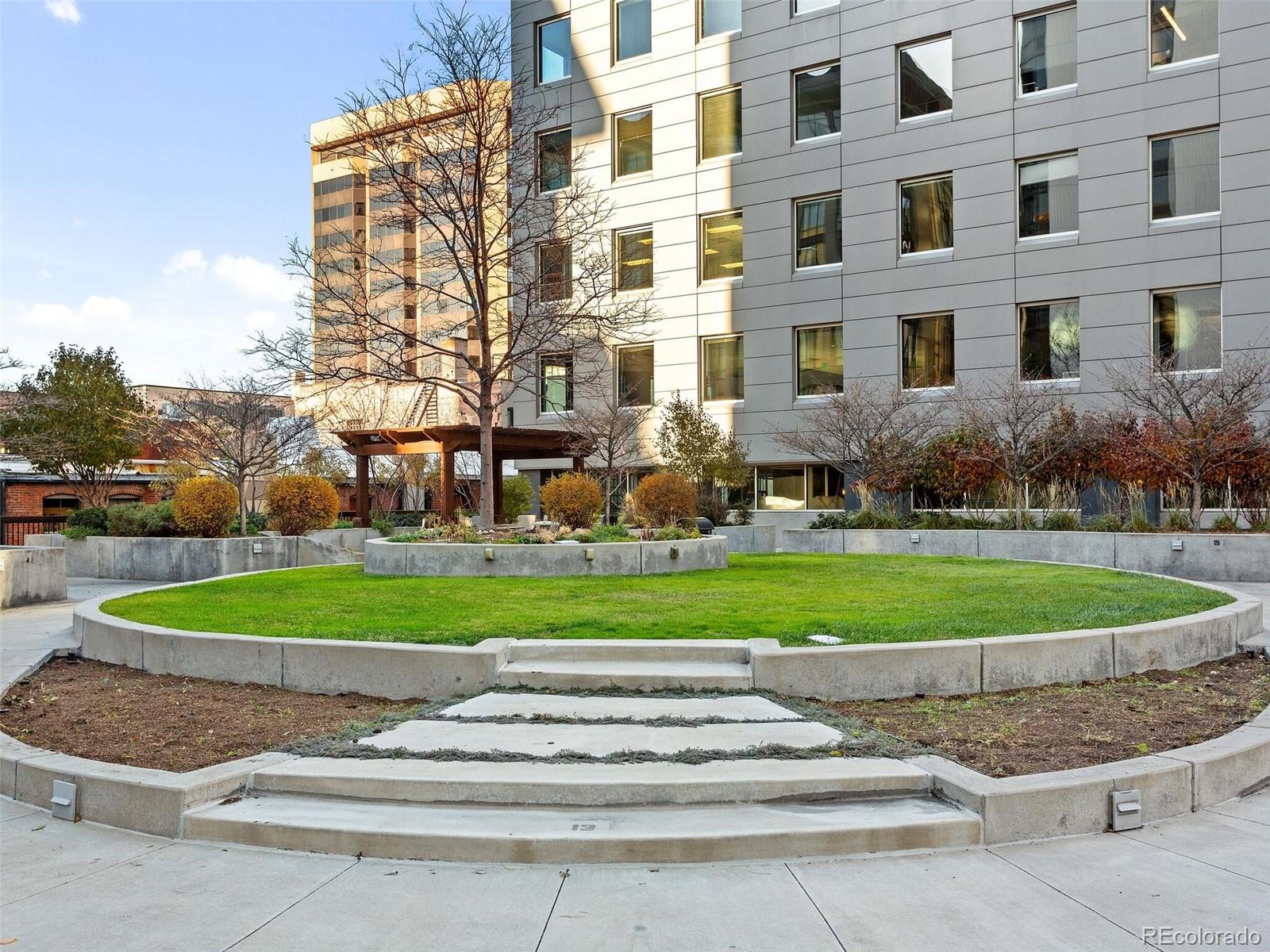 1625 Larimer Street Unit: 1601