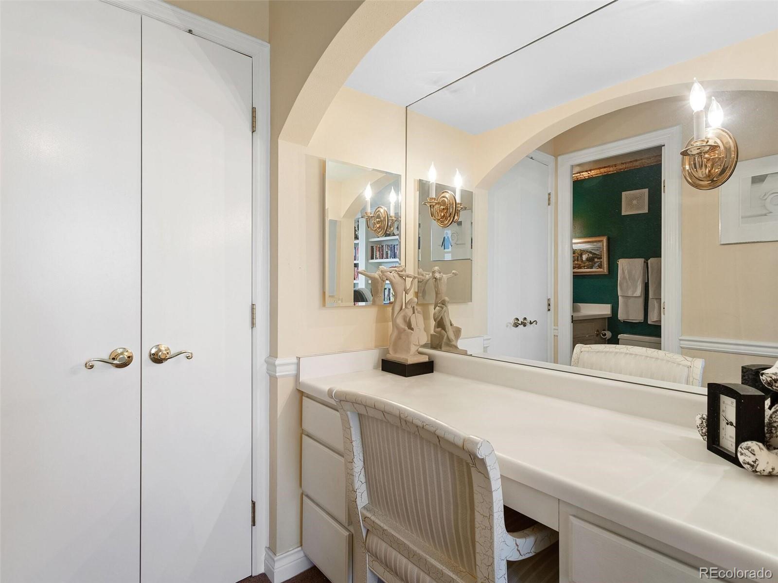 1625 Larimer Street Unit: 1601