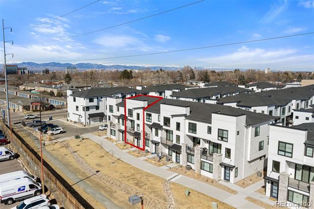 2074 S Holly Street Unit: 2