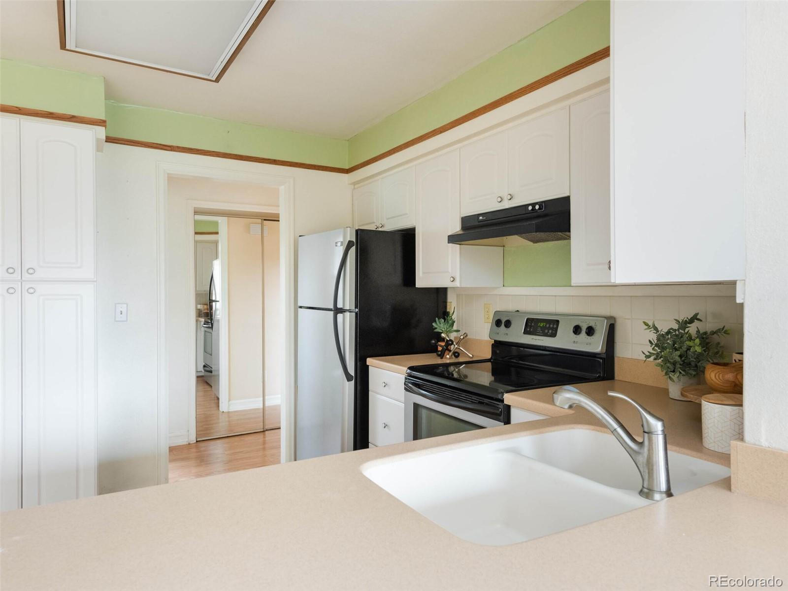 7925 W Layton Avenue Unit: 306